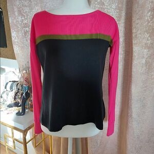 Ann Taylor 100% merino wool blouse sz s